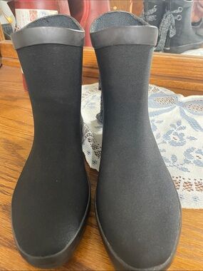 Henry Ferrera Women's Black Ankle Rain Booties